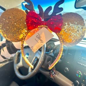 Holiday Minnie ears new with tags!